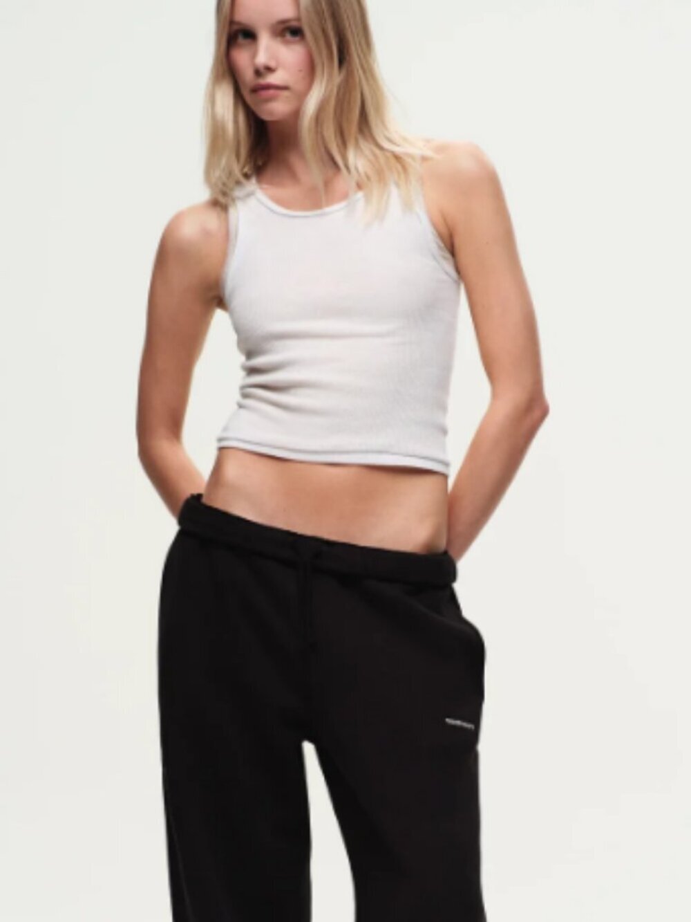 MadHappy Classic Black Universal Sweatpants
